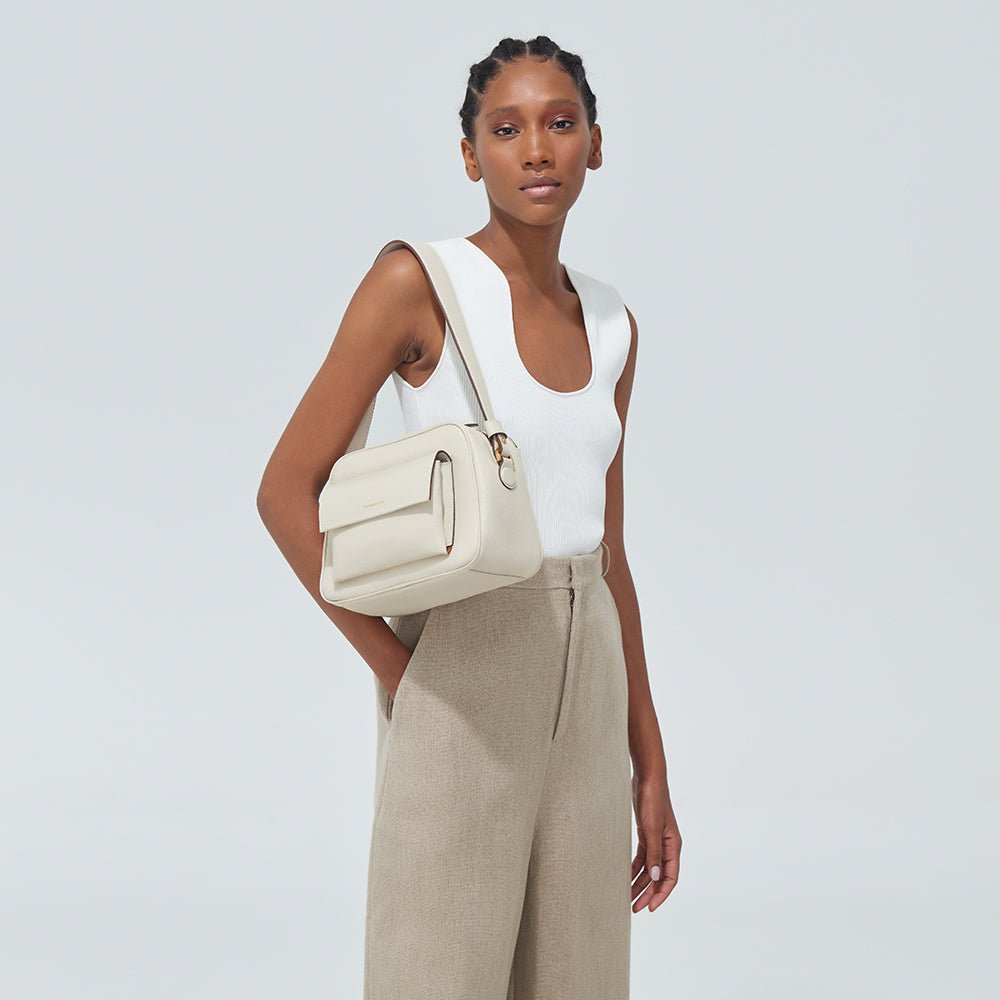 escudero-bolsa-adele-off-white-feminina-couro-media