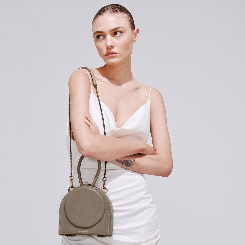 Bolsa Amalie - Escudero & Co