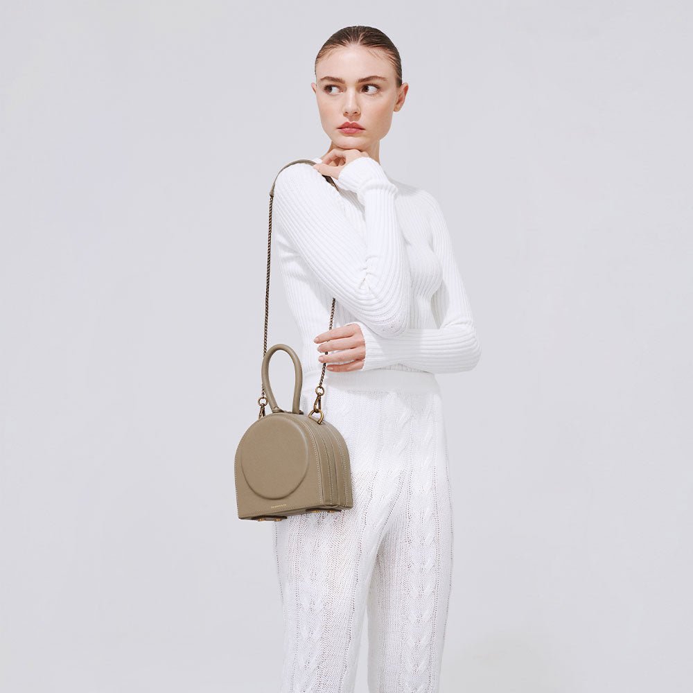 Bolsa Amalie - Escudero & Co