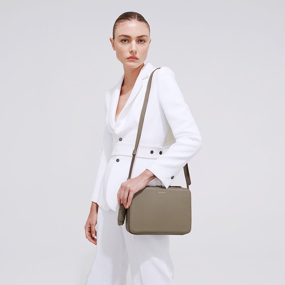 Bolsa Helle - Escudero & Co