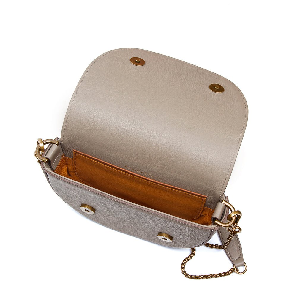 escudero-bolsa-oliva-off-white-feminina-couro-pequena-interior